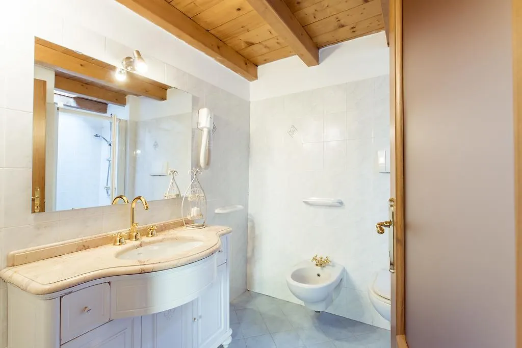 Hotel La Piccola Matilde Desenzano del Garda 3*,